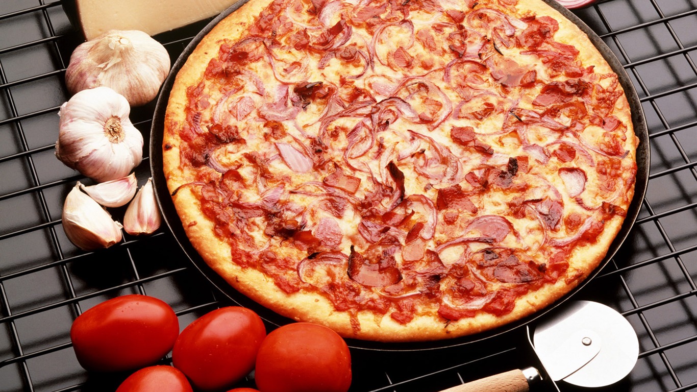 Pizza Food Wallpaper (2) #4 - 1366x768