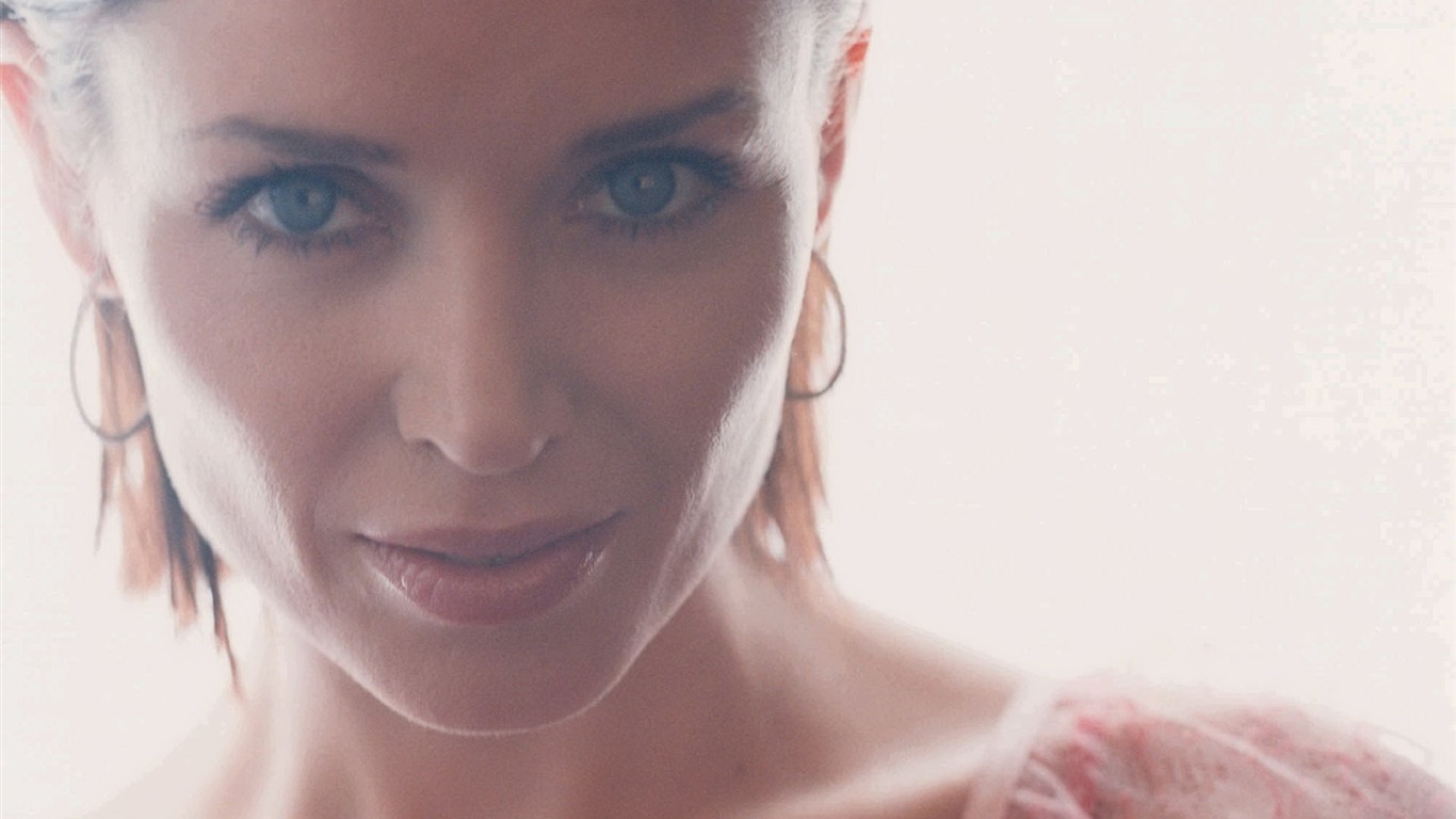 Dannii Minogue hermoso fondo de pantalla (2) #21 - 1366x768