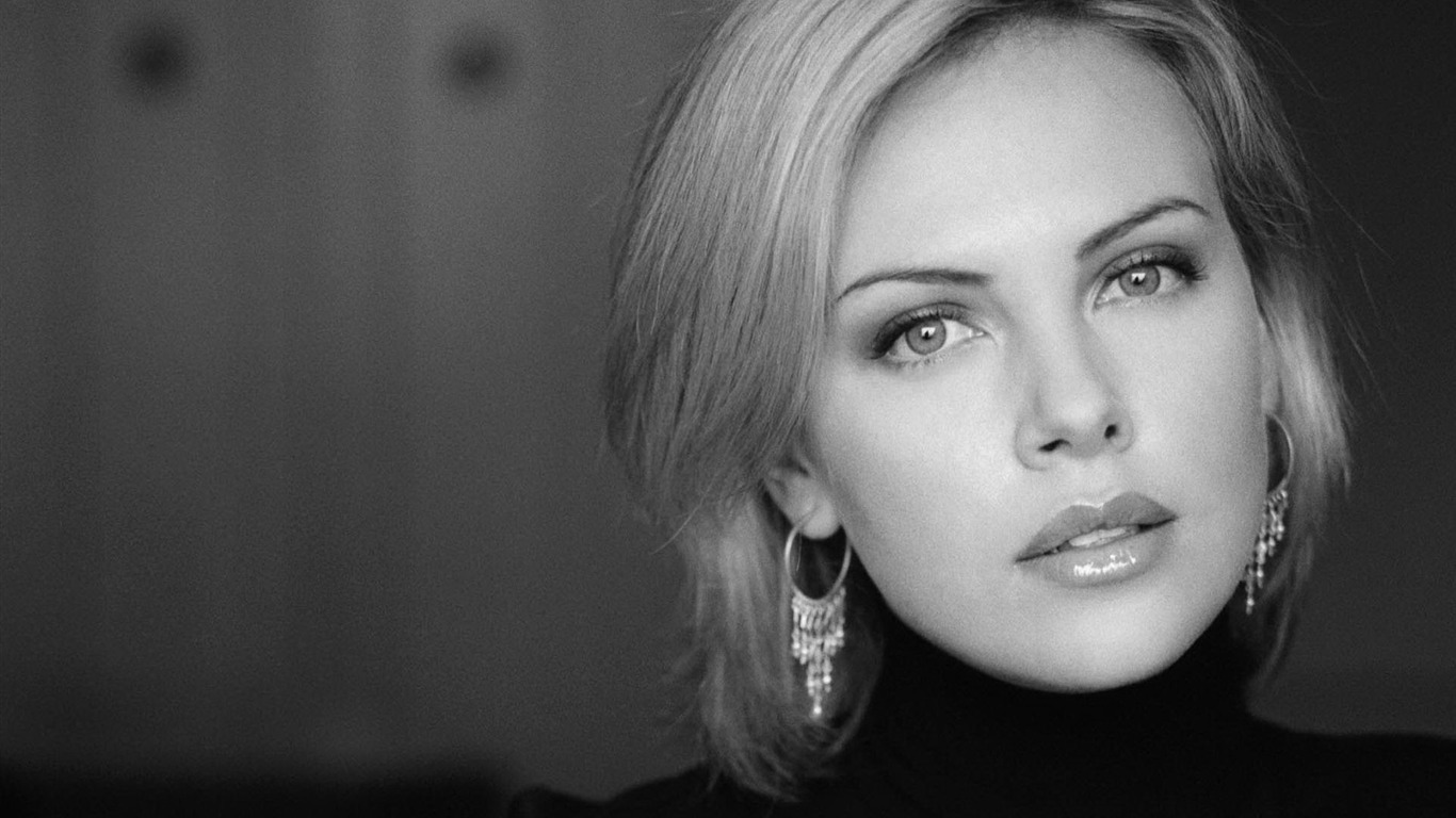 Charlize Theron krásná tapeta (2) #21 - 1366x768