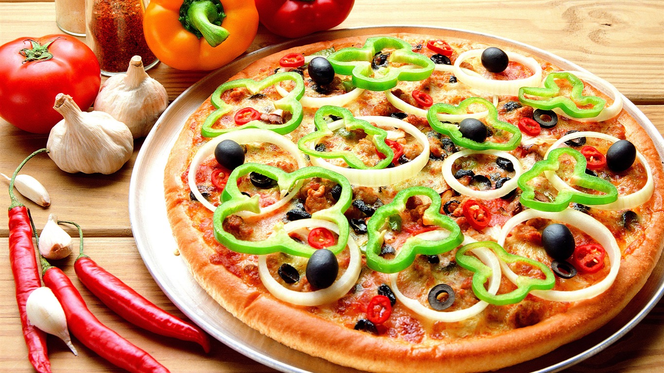 Pizza Jídlo tapety (3) #1 - 1366x768