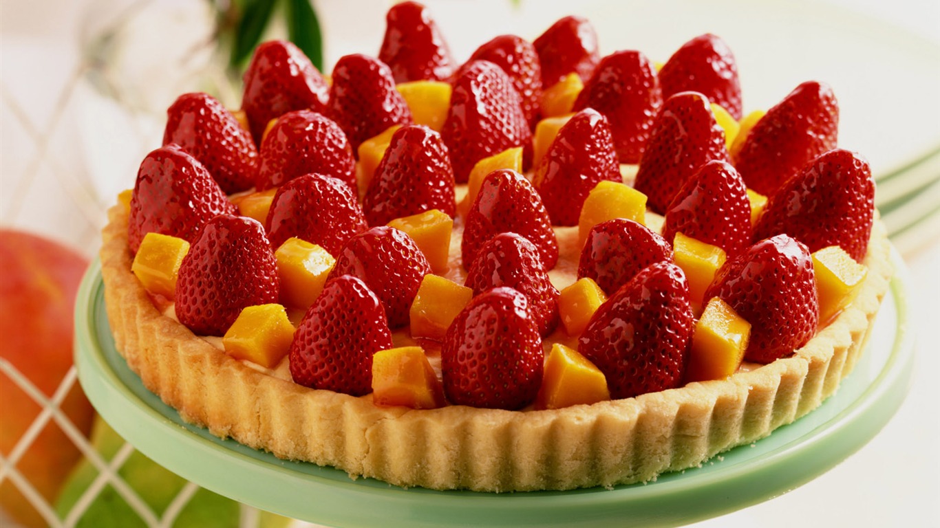 Delicious dessert wallpaper (10) #15 - 1366x768