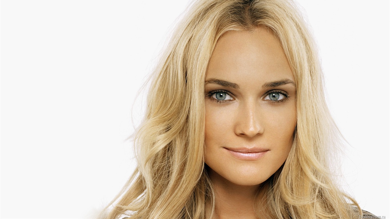 Diane Kruger krásnou tapetu #2 - 1366x768