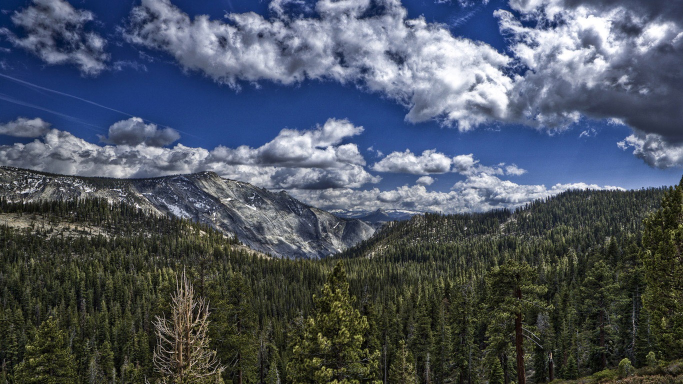 Mountain Valley paysage fond d'écran (2) #10 - 1366x768