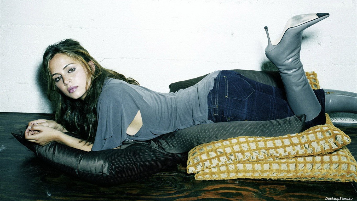 Eliza Dushku krásnou tapetu (2) #11 - 1366x768