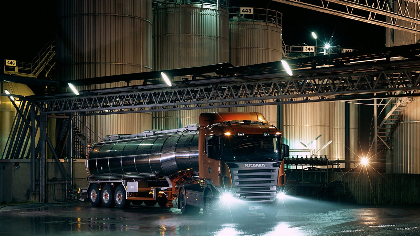 Truck wallpaper album (4) #19 - 1366x768