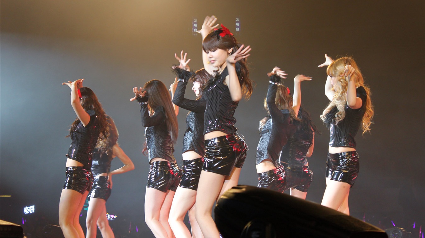 Girls Generation Konzert Wallpaper (1) #9 - 1366x768