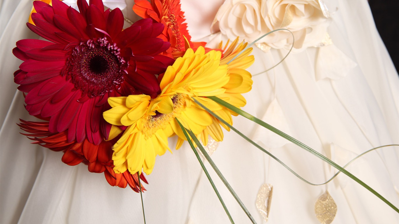 Svatby a květiny tapety (2) #8 - 1366x768