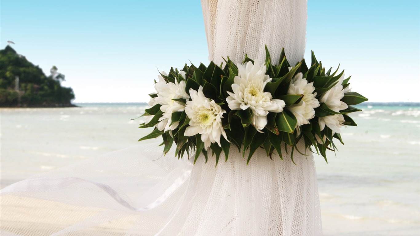 Weddings and Flowers wallpaper (2) #17 - 1366x768