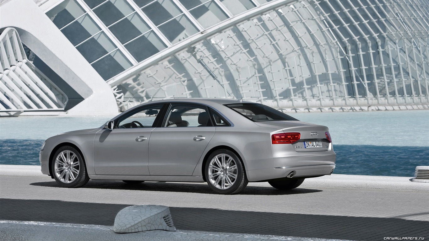 Audi A8 L 3.0 TFSI Quattro - 2010 HD wallpaper #14 - 1366x768