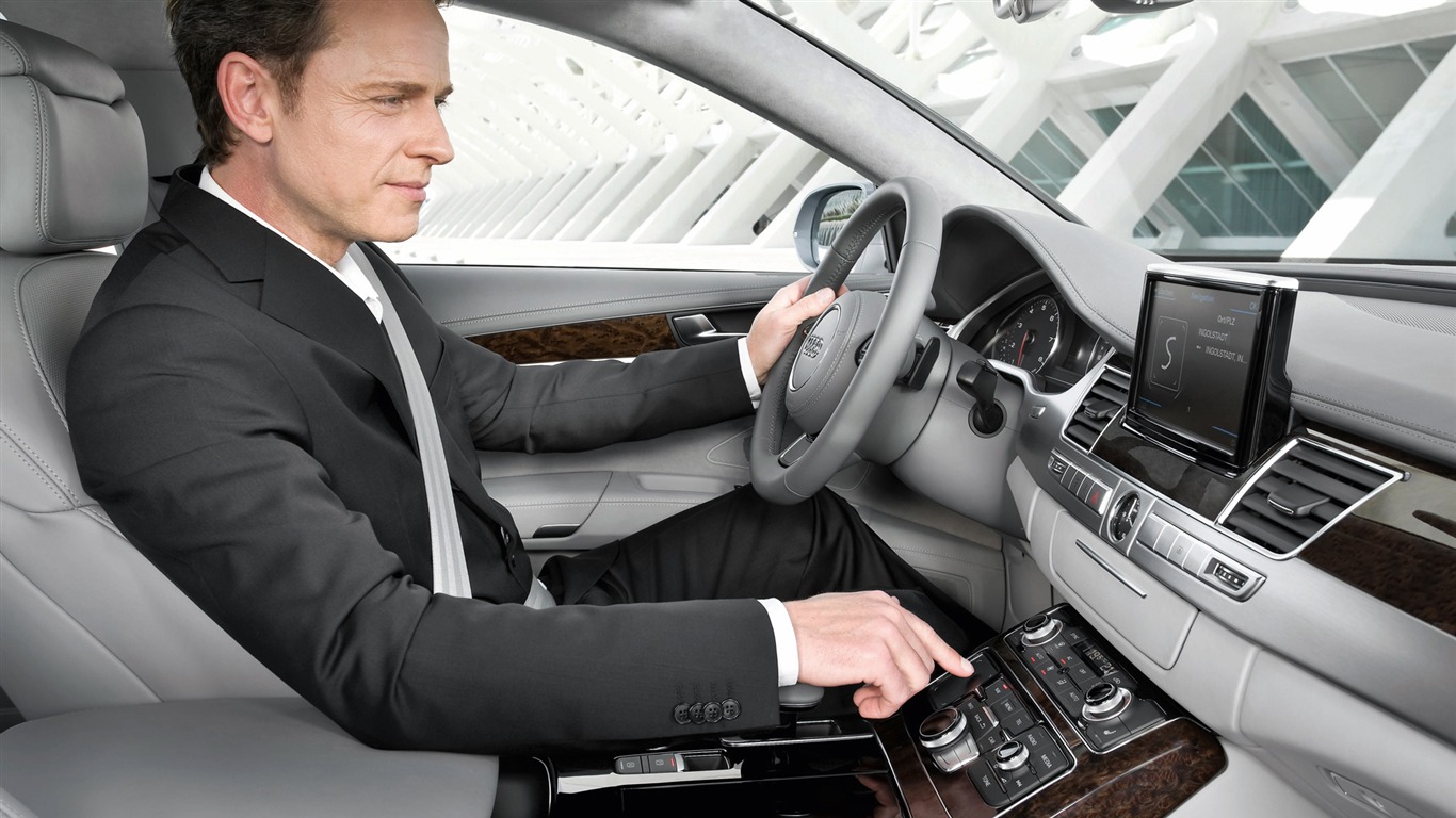 Audi A8 L 3.0 TFSI Quattro - 2010 高清壁紙 #22 - 1366x768