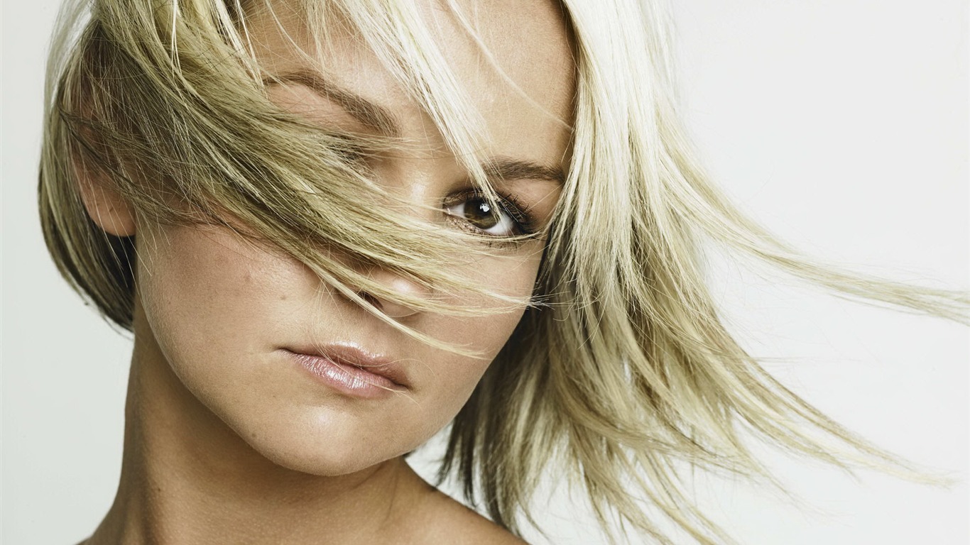 Jennifer Ellison krásnou tapetu (2) #31 - 1366x768