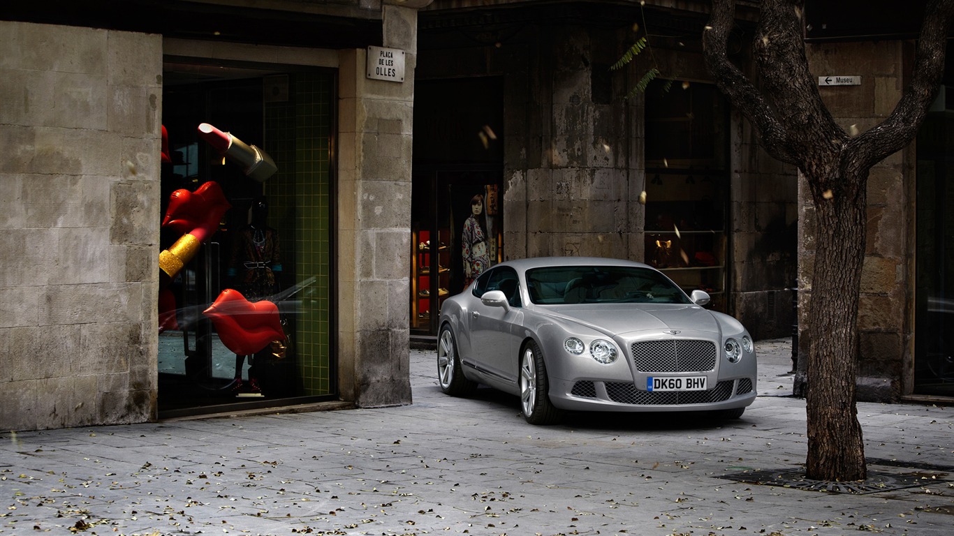 Bentley Continental GT - 2010 fondos de escritorio de alta definición #20 - 1366x768