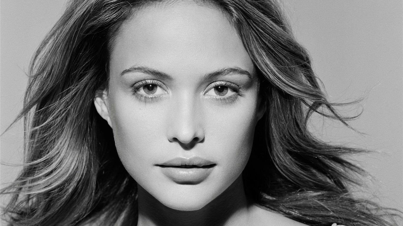 Josie Maran 瓊斯·瑪瑞 美女壁紙 #5 - 1366x768