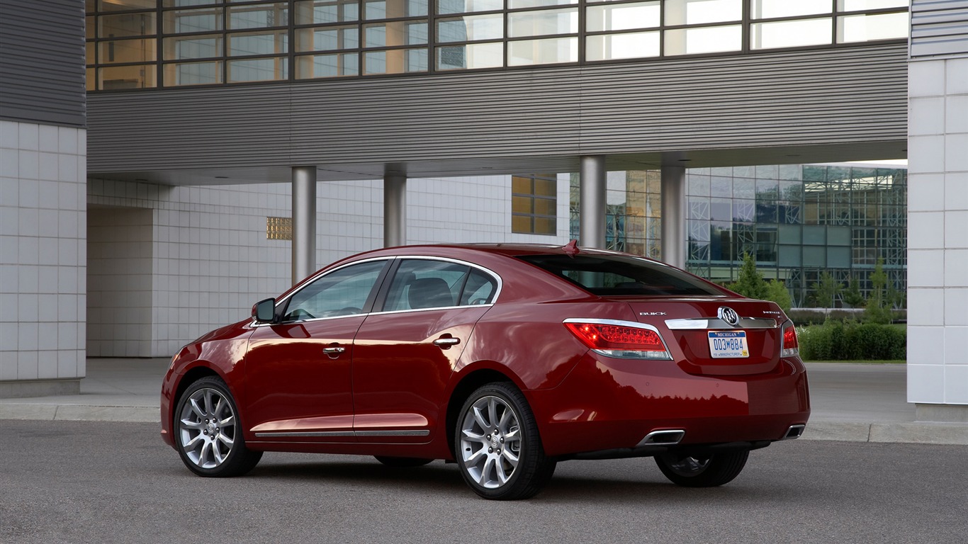 Buick LaCrosse CXS - 2011 HD wallpaper #16 - 1366x768