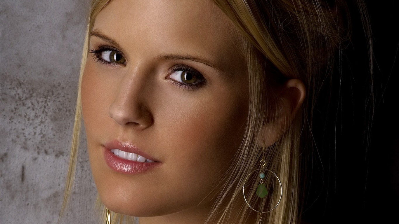 Maggie Grace 馬吉·格雷斯 美女壁紙 #20 - 1366x768