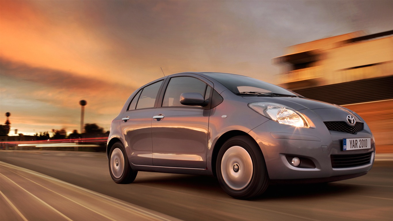 Toyota Yaris - 2010 豐田 #2 - 1366x768