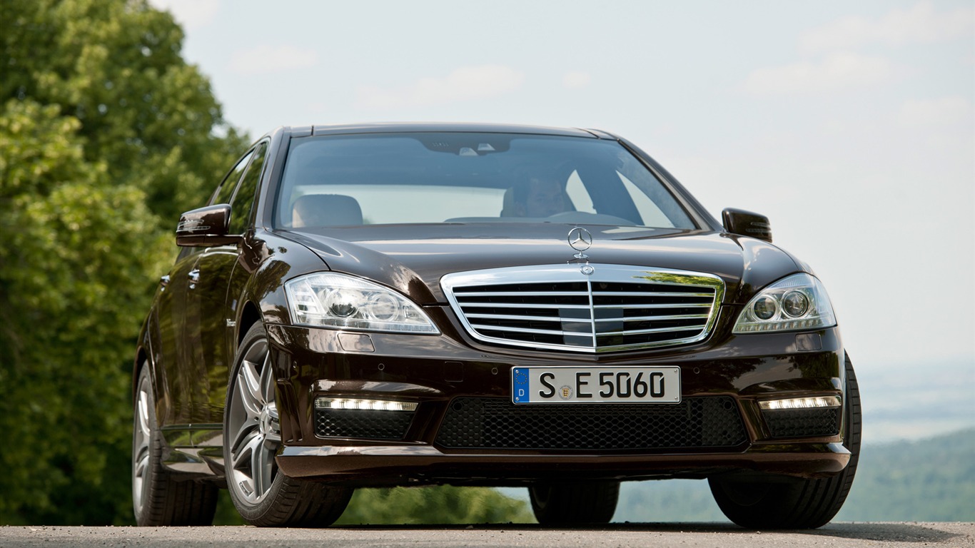 Mercedes-Benz S63 AMG - 2010 奔驰18 - 1366x768