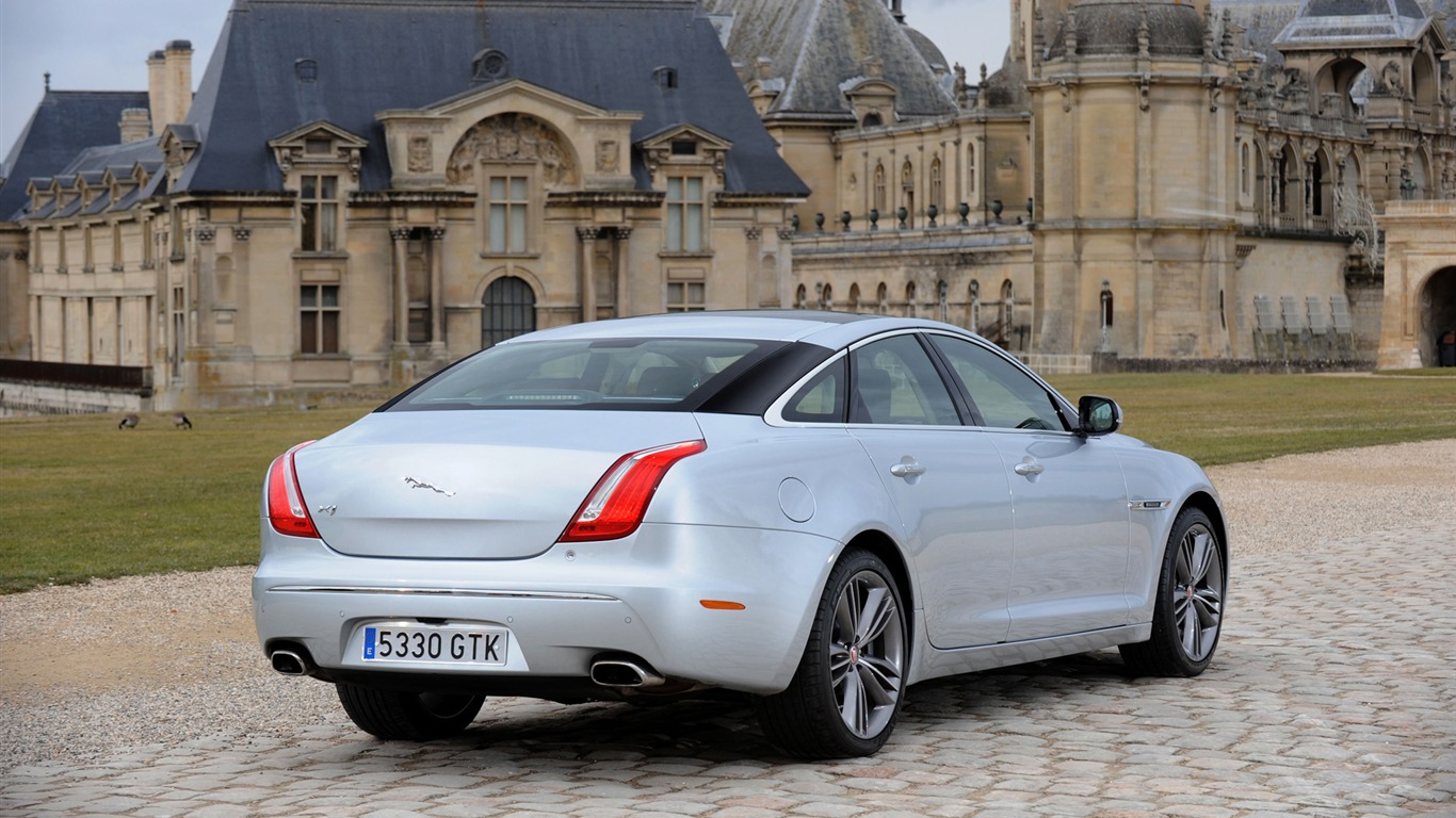 Jaguar XJL - 2010 HD tapetu #2 - 1366x768