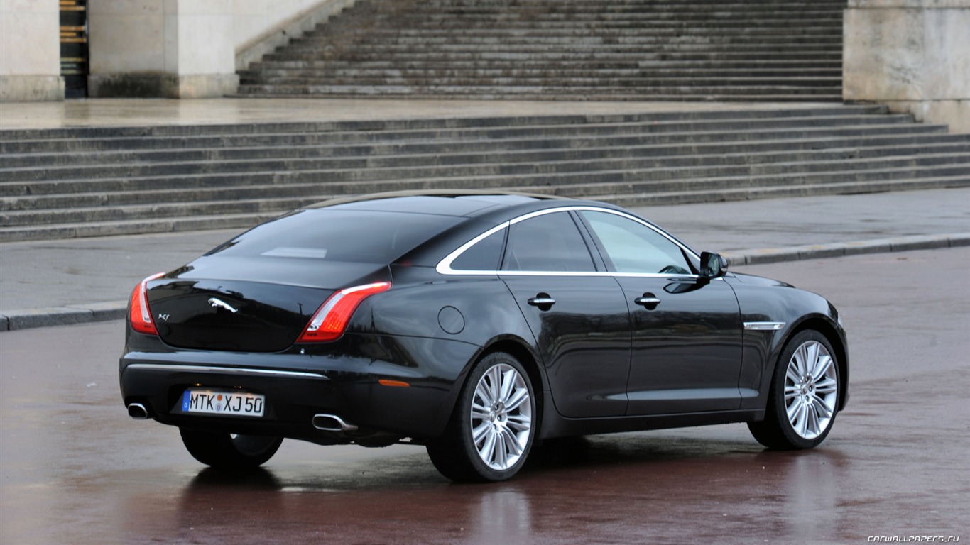 Jaguar XJL - 2010 HD tapetu #15 - 1366x768