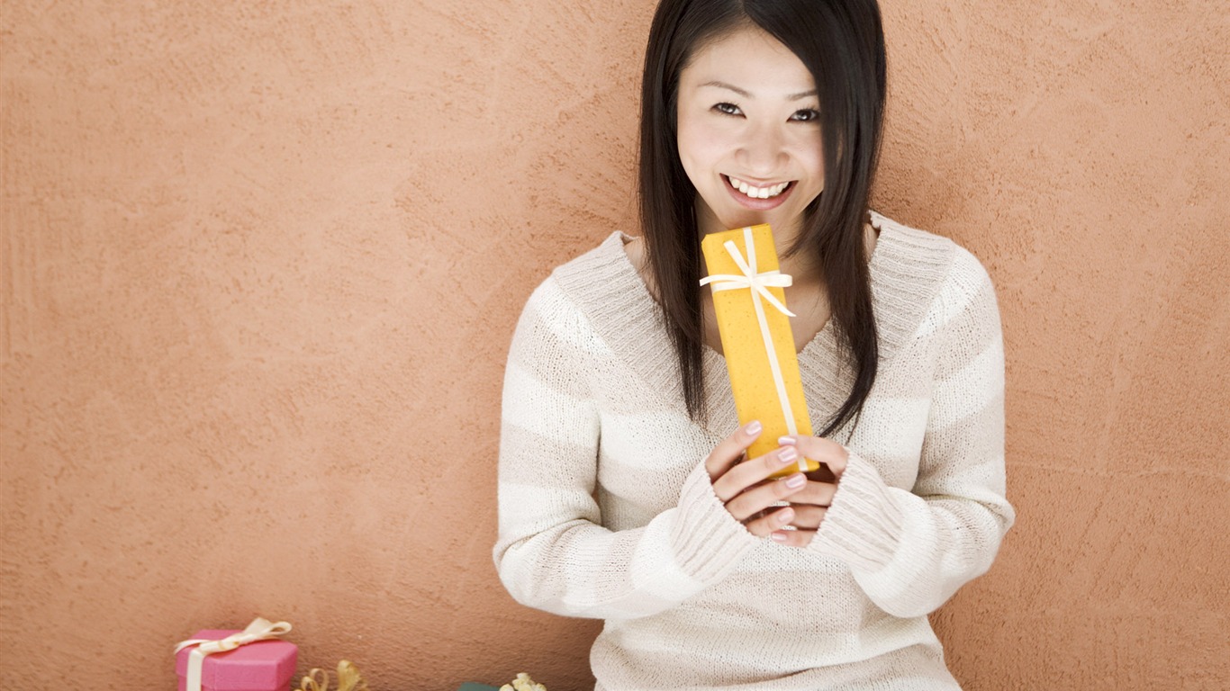 Lives of women HD wallpaper (4) #18 - 1366x768