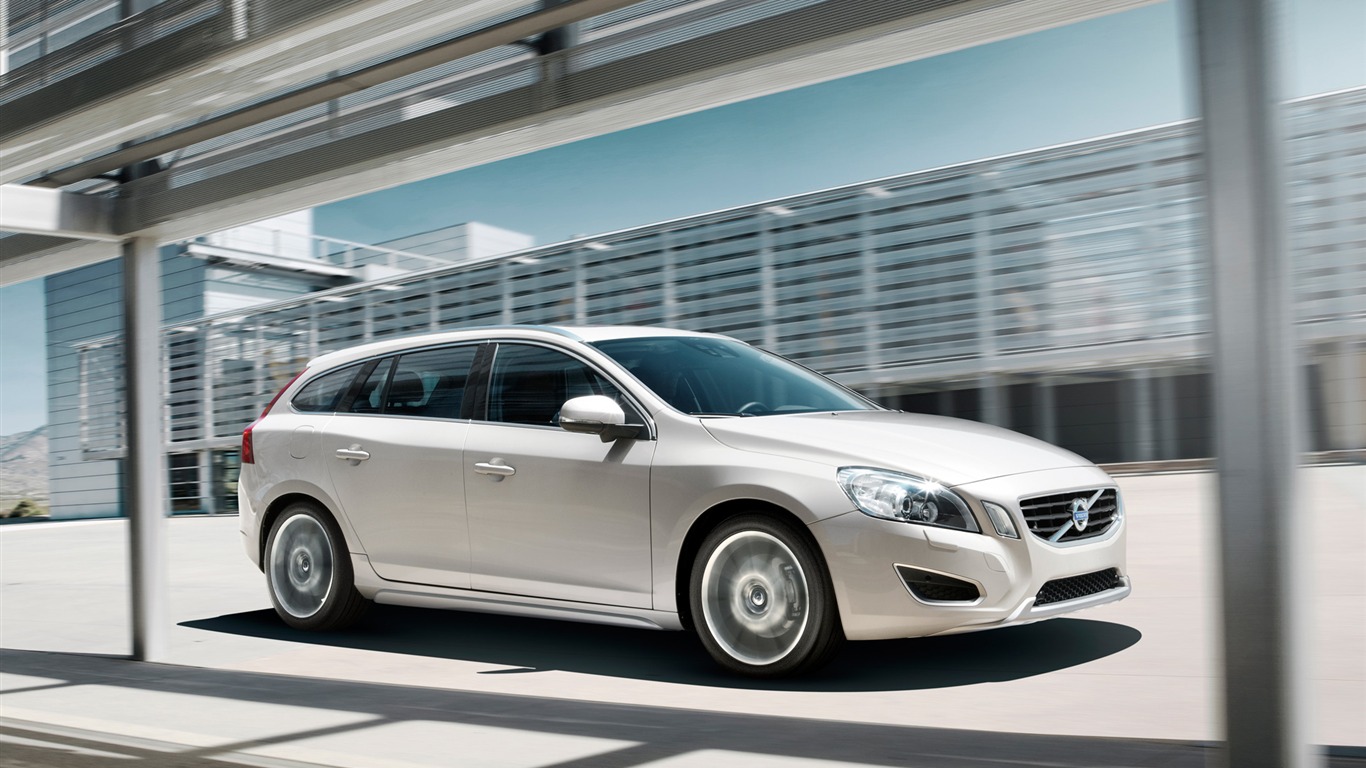 Volvo V60 - 2010 HD wallpaper #3 - 1366x768