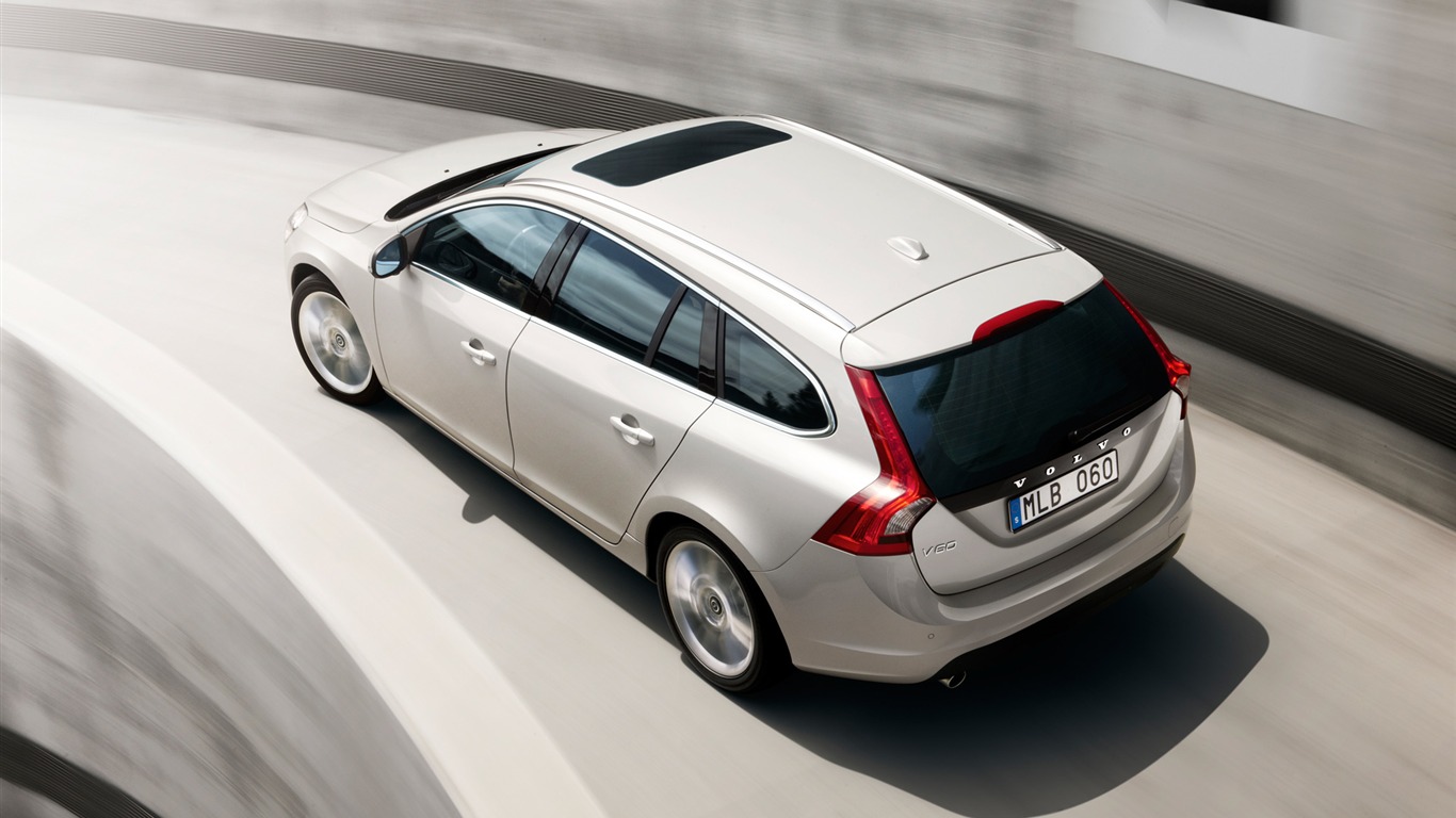 Volvo V60 - 2010 HD Wallpaper #5 - 1366x768