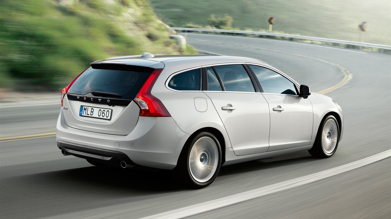 Volvo V60 - 2010 HD tapetu #14 - 1366x768