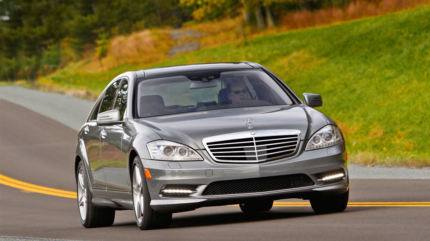 Mercedes-Benz S550 - 2010 fonds d'écran HD #16 - 1366x768