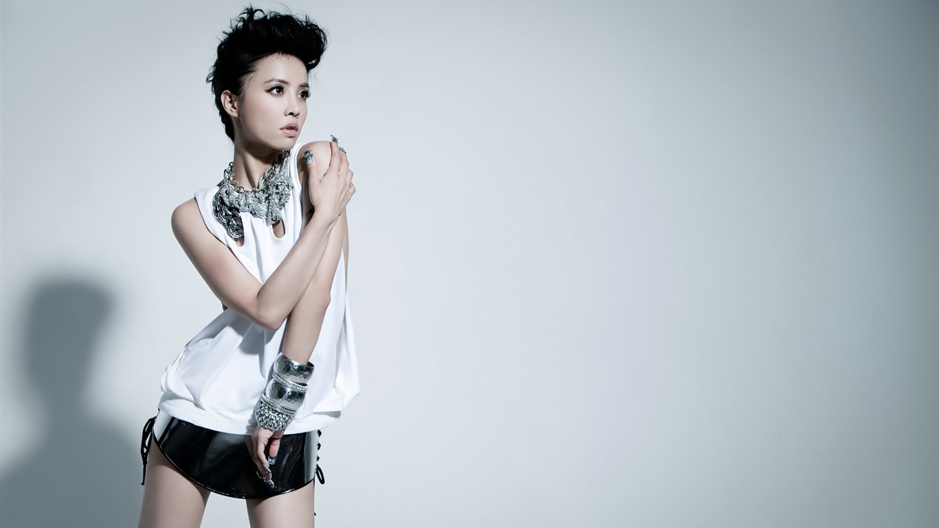 Jolin Tsai hermosos fondos de escritorio #14 - 1366x768