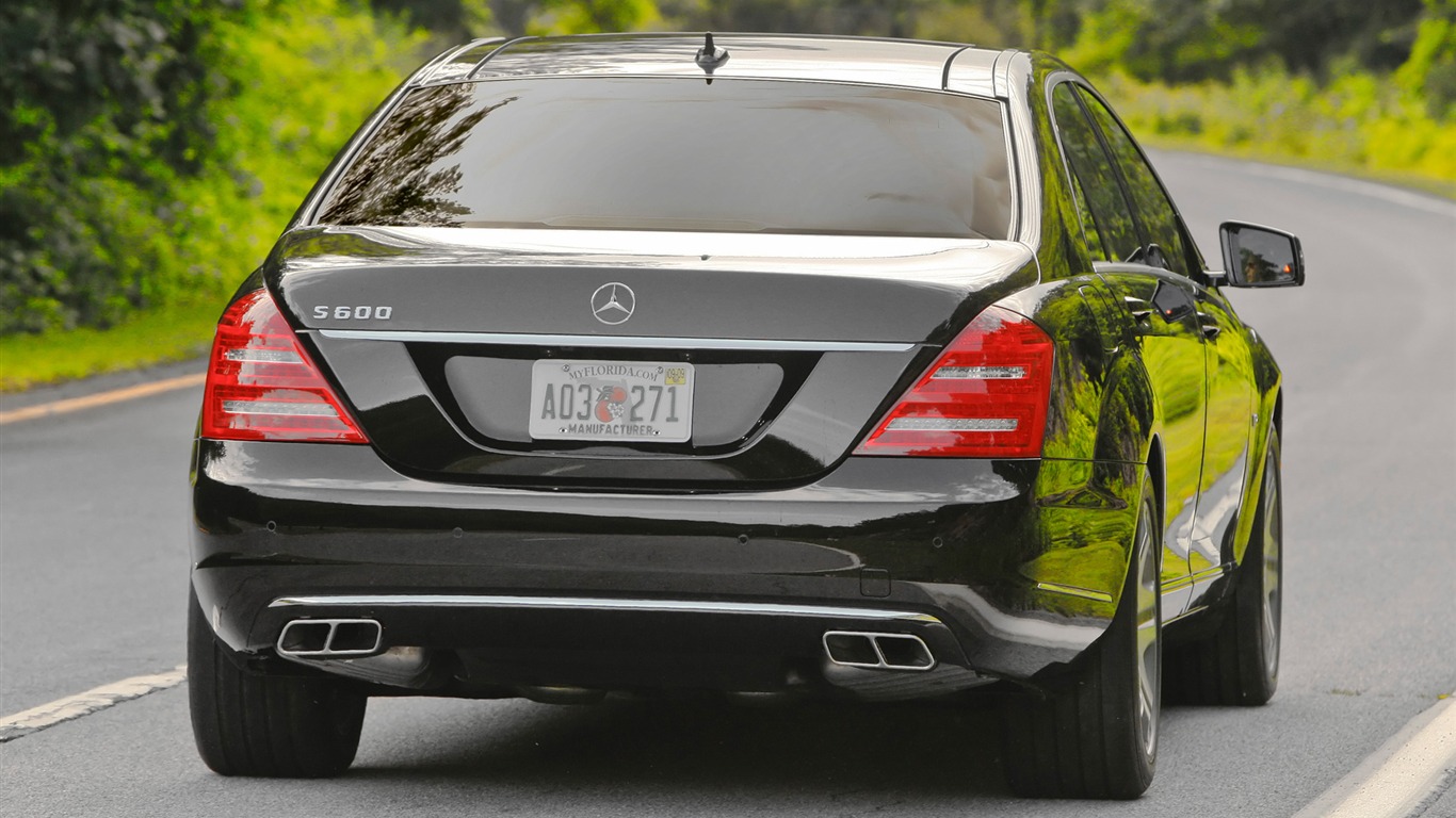 Mercedes-Benz S600 - 2010 HD wallpaper #12 - 1366x768