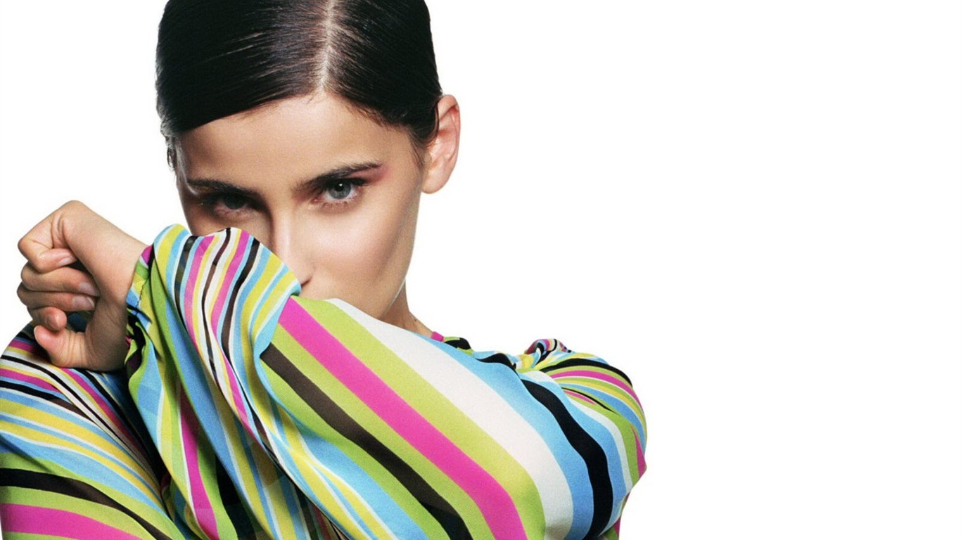 Nelly Furtado schöne Tapete #4 - 1366x768