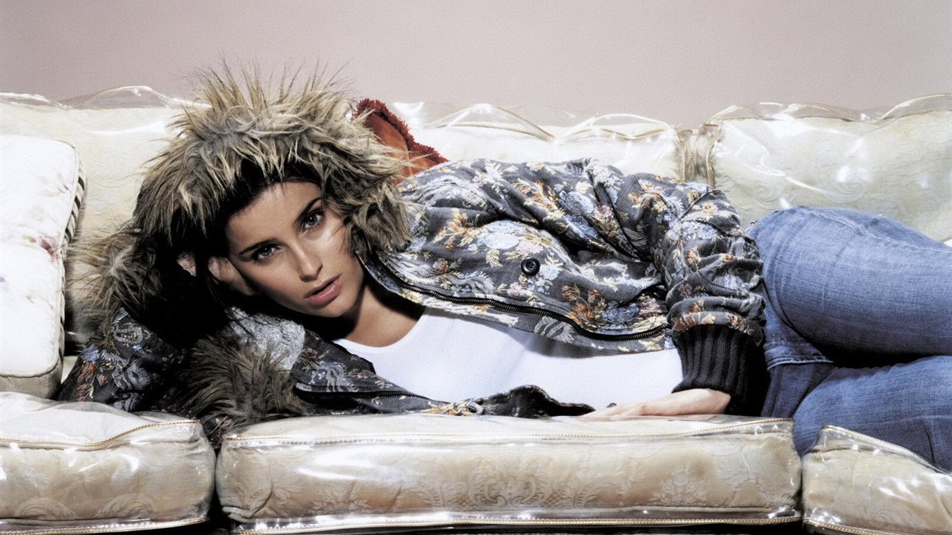 Nelly Furtado schöne Tapete #5 - 1366x768