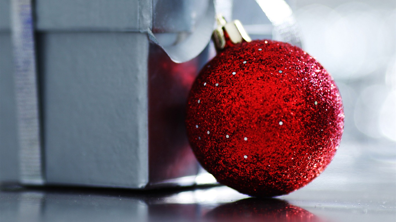 Boules de Noël fonds d'écran (3) #13 - 1366x768