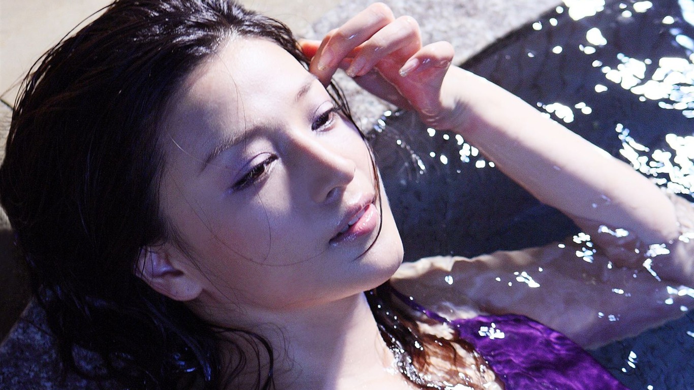 Shimazaki Wakako krásnou tapetu #20 - 1366x768