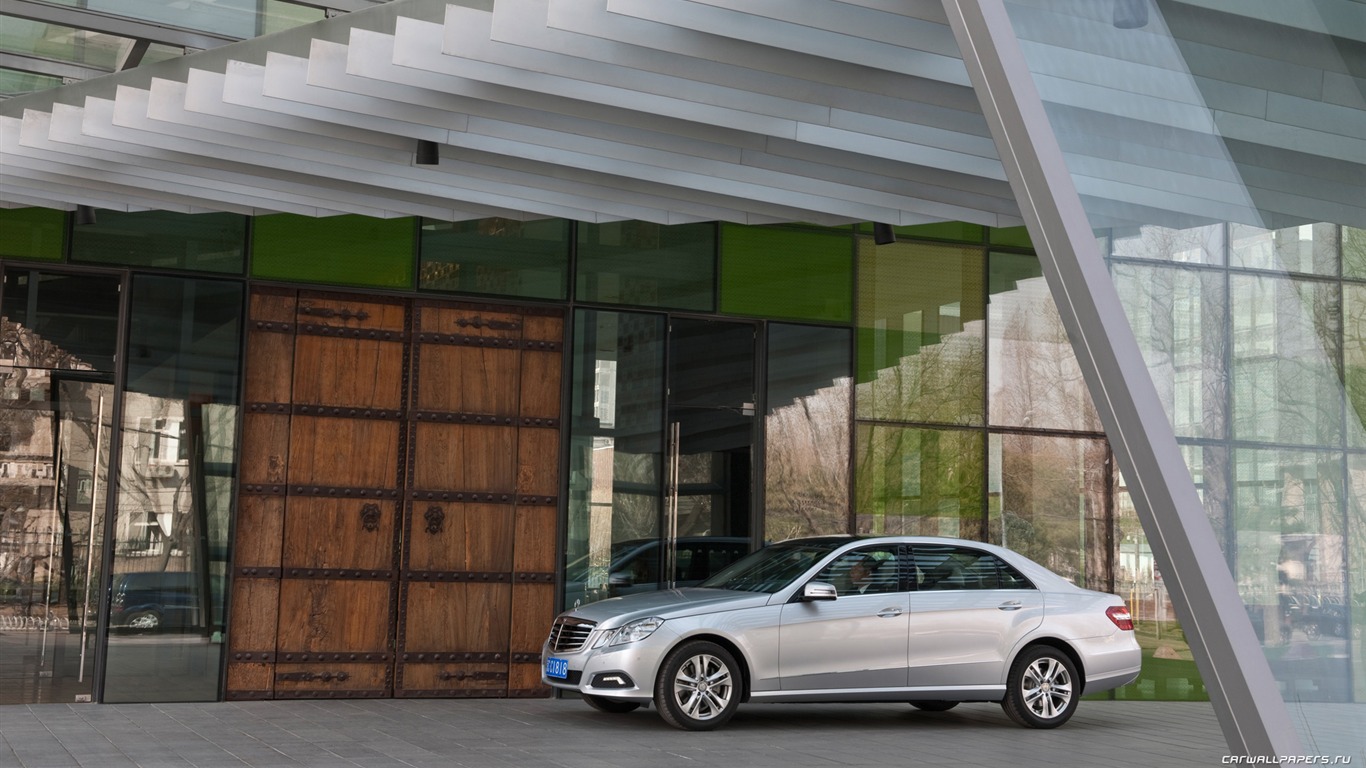 Mercedes-Benz E-Class Long Version - 2010 奔馳 #5 - 1366x768