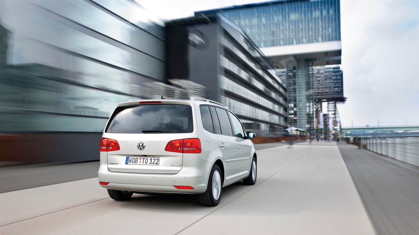 Volkswagen Touran TDI - 2010 HD tapetu #3 - 1366x768