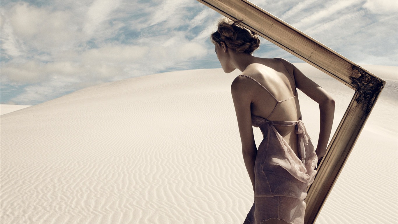 Fashion Model Wallpaper (1) #18 - 1366x768