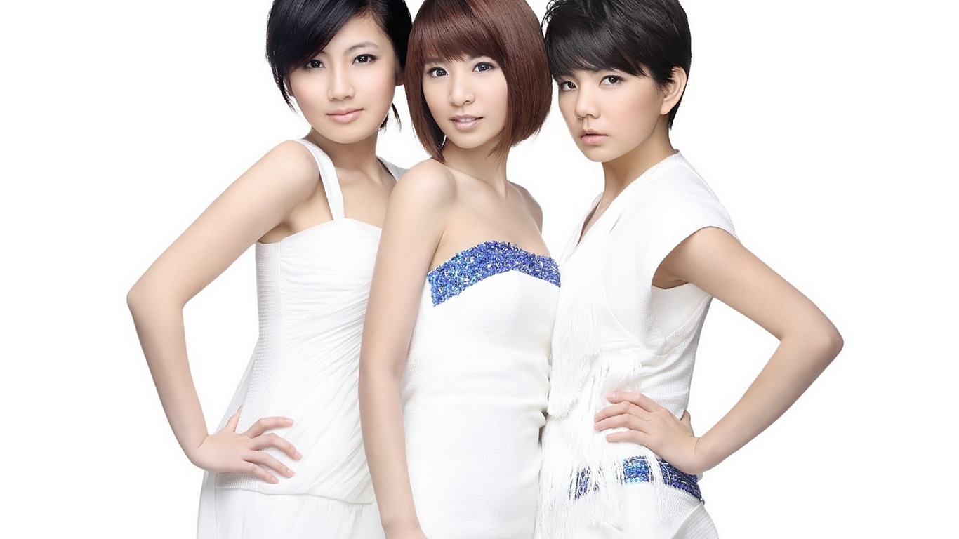 SHE 任家萱 Selina 田馥甄 Hebe 陳嘉樺 Ella #6 - 1366x768