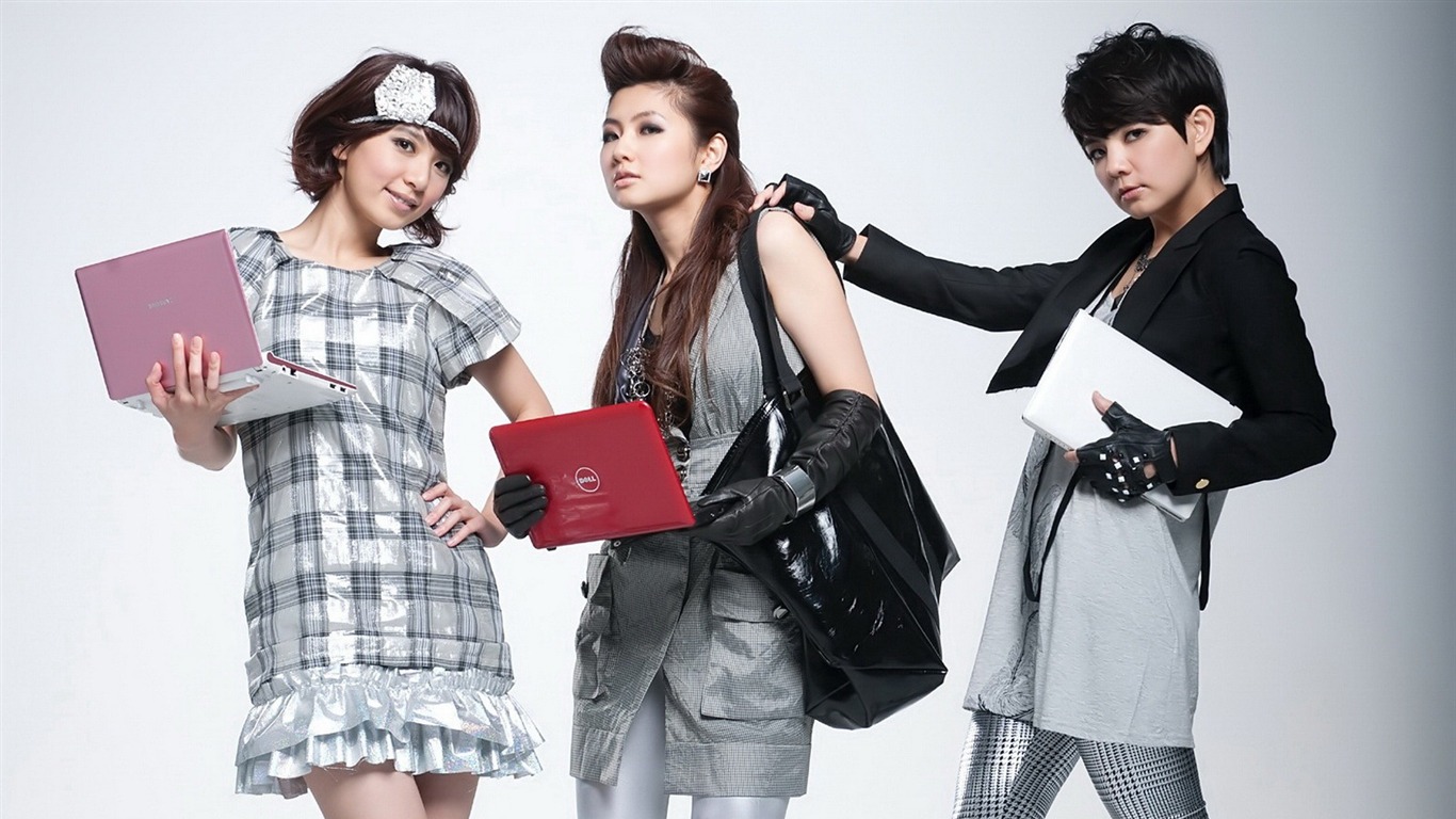 SHE 任家萱 Selina 田馥甄 Hebe 陳嘉樺 Ella #17 - 1366x768