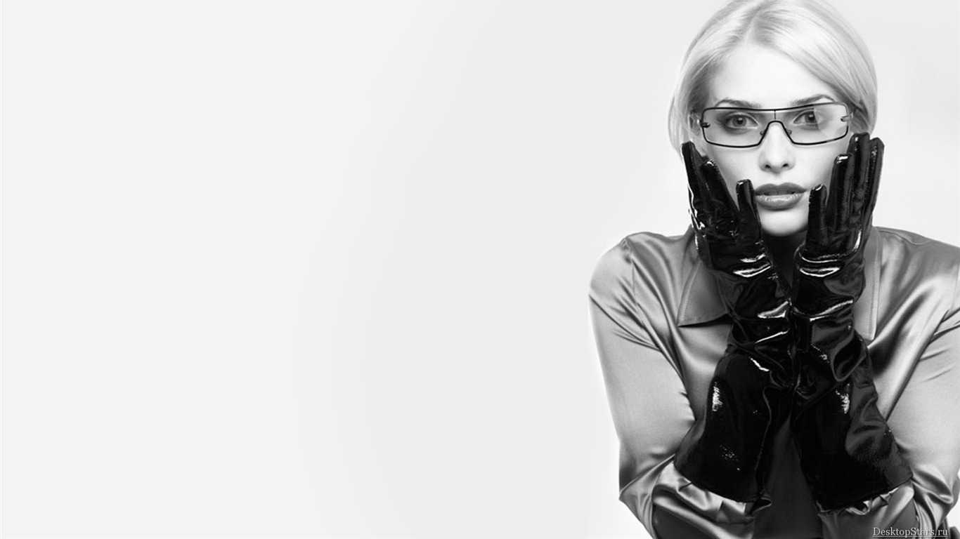 Tatiana Kotova 美女壁紙 #3 - 1366x768