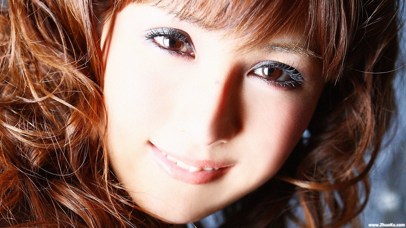 Ayana Tsubaki krásnou tapetu #9 - 1366x768