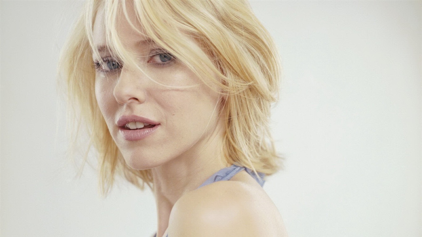 Naomi Watts 娜奥米·沃茨 美女壁纸36 - 1366x768