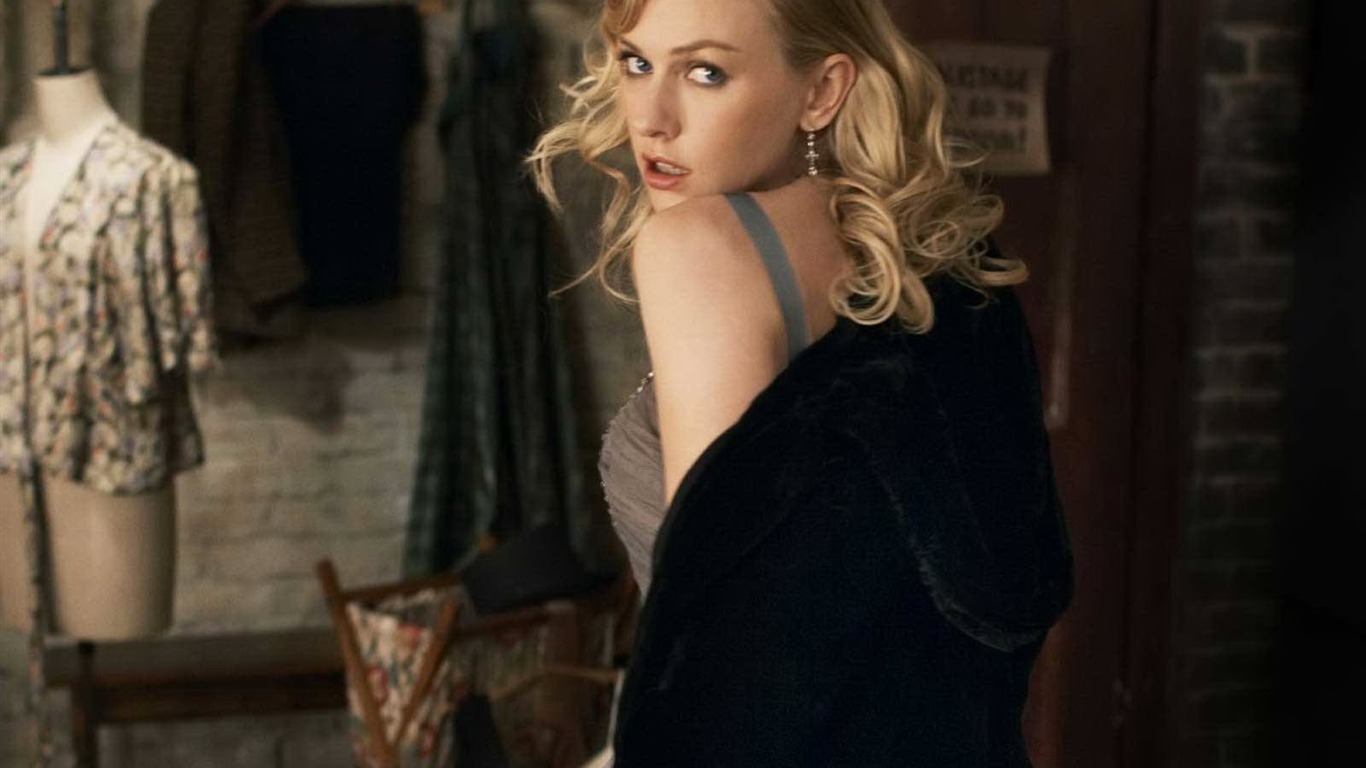 Naomi Watts 娜奧米·沃茨 美女壁紙 #46 - 1366x768