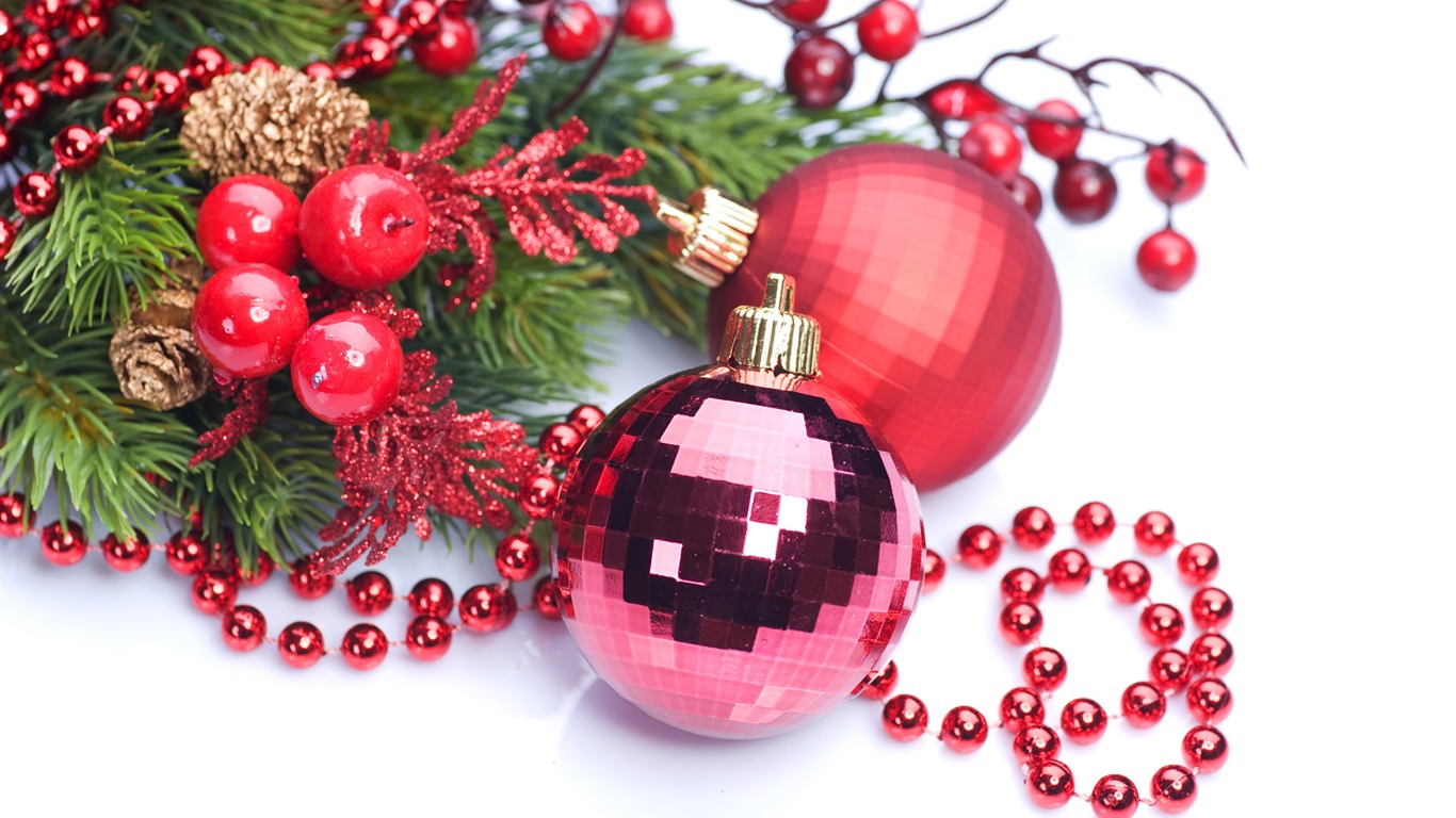 Christmas balls wallpaper (6) #19 - 1366x768