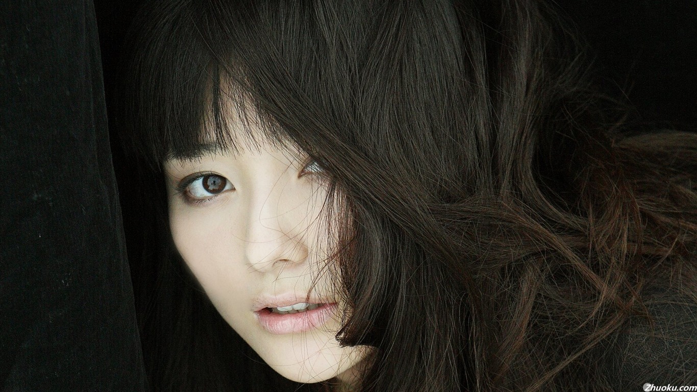 原田夏希 美女壁紙 #5 - 1366x768