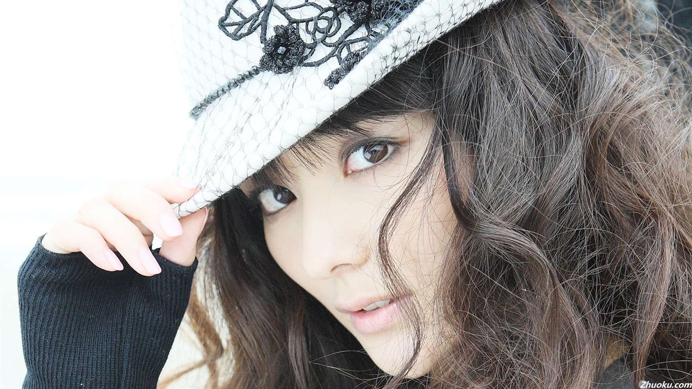 原田夏希 美女壁紙 #7 - 1366x768