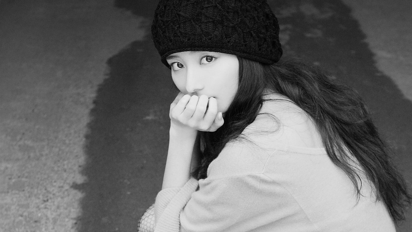 原田夏希 美女壁紙 #15 - 1366x768