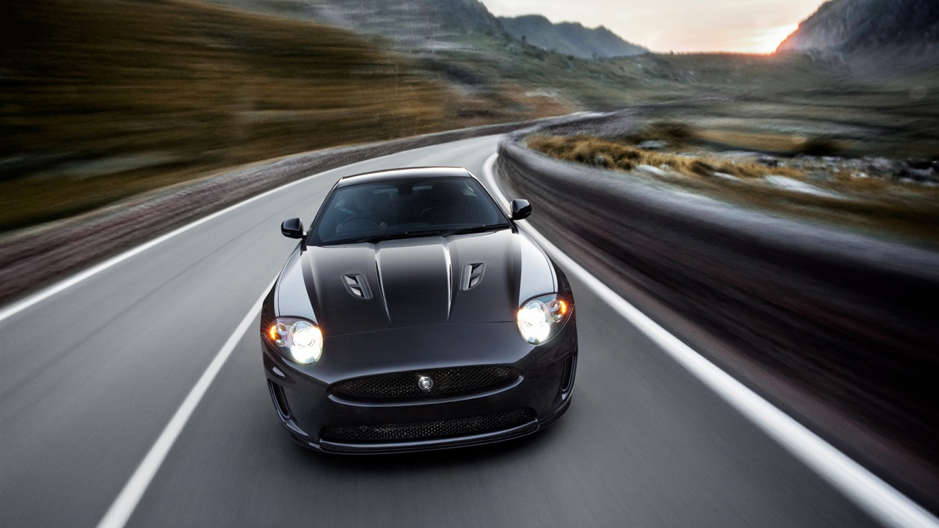 Jaguar XKR 75 - 2011 HD wallpaper #7 - 1366x768