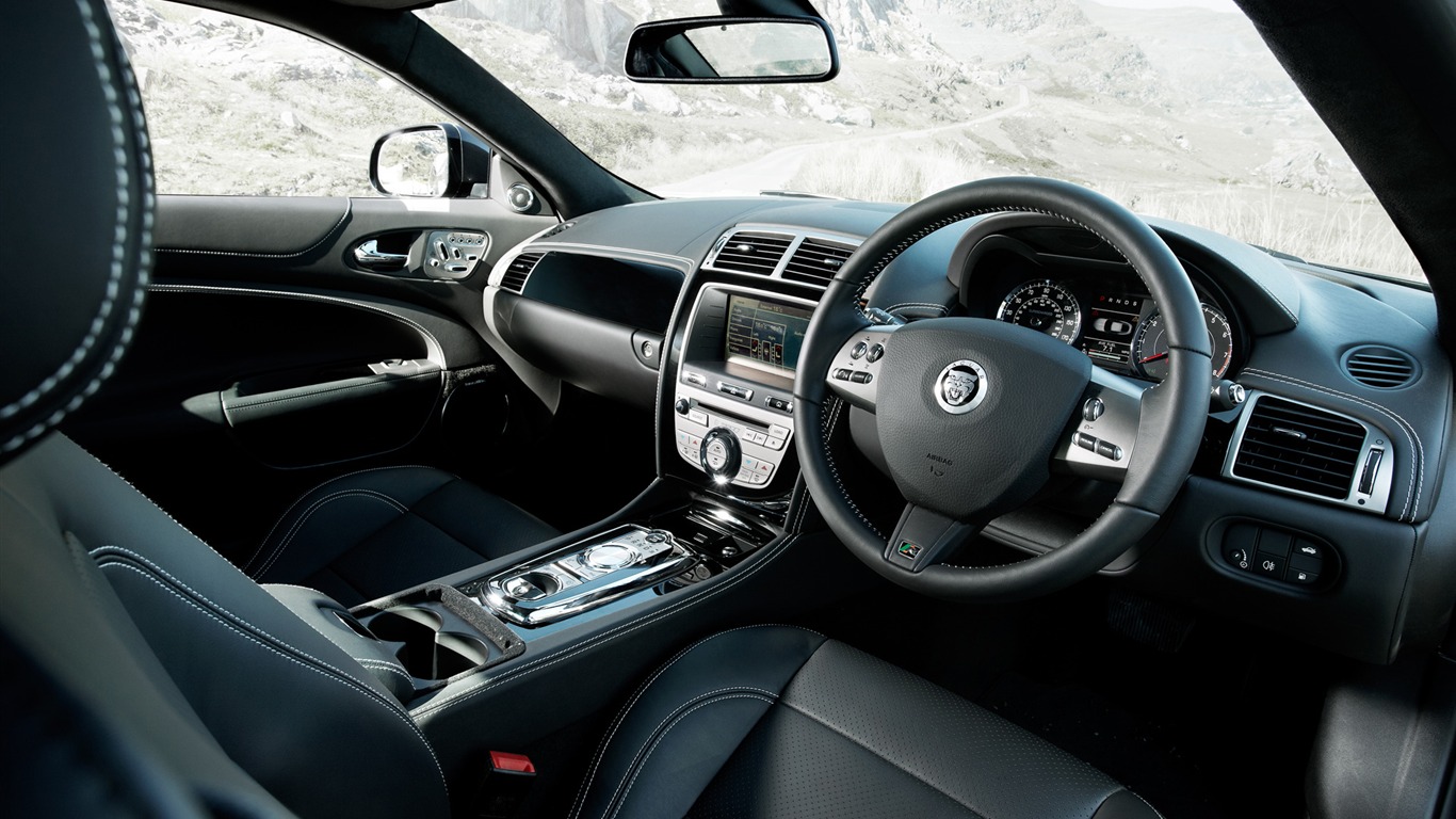 Jaguar XKR 75 - 2011 HD wallpaper #9 - 1366x768
