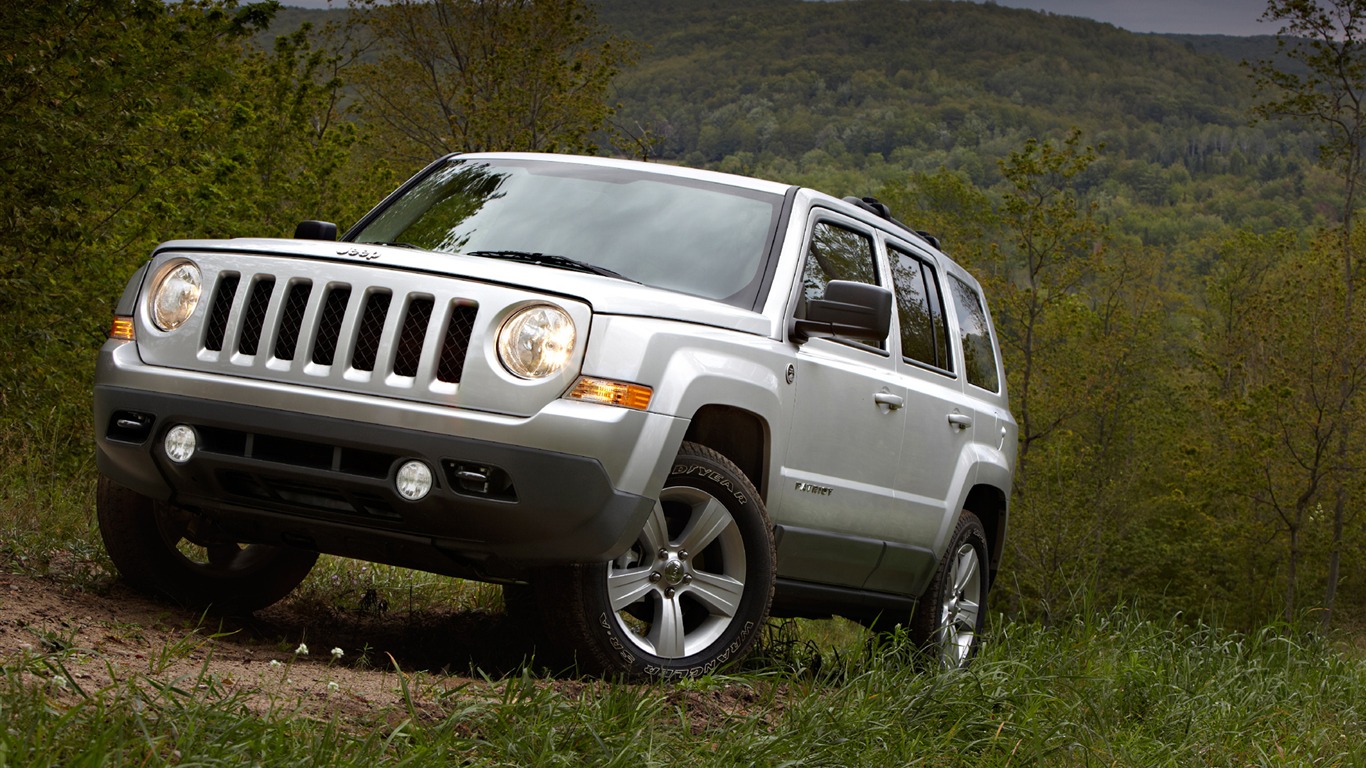 Jeep Patriot - 2011 fonds d'écran HD #10 - 1366x768